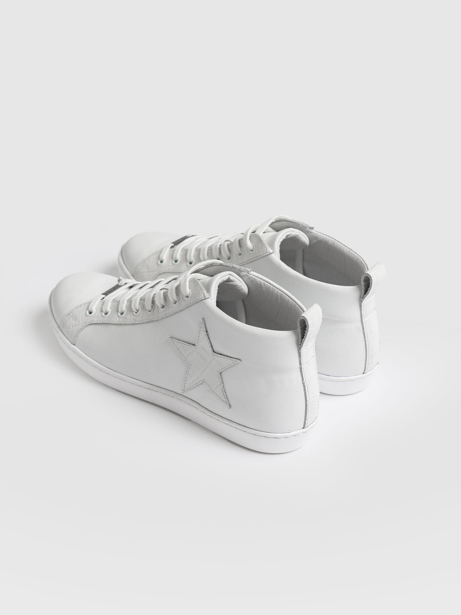 Hoxton Trainer White Croc - Women's Trainers | Saint + Sofia® EU